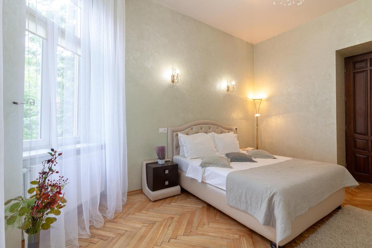 Alfa Apartments Levytskoho Lviv Ngoại thất bức ảnh