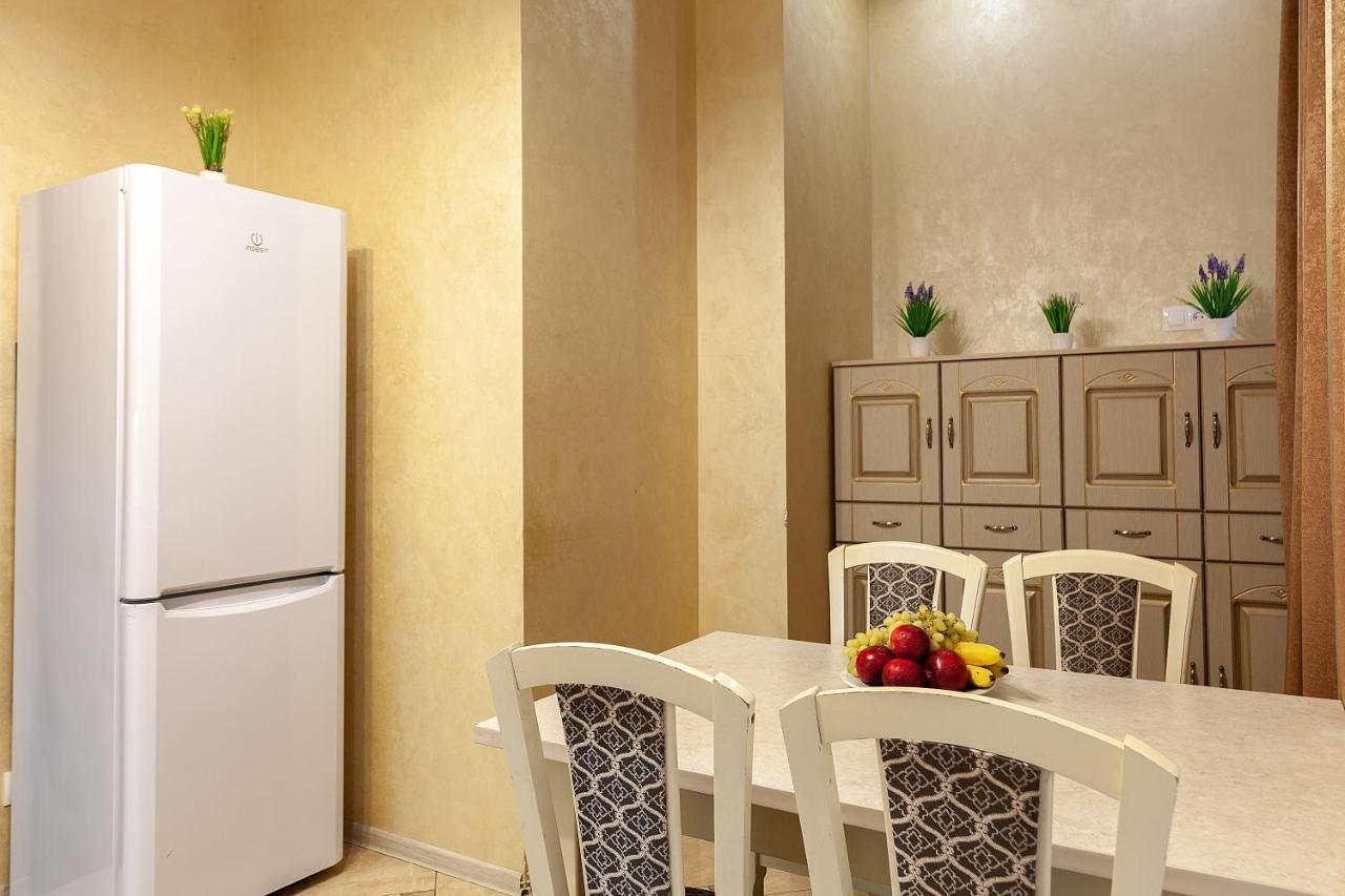 Alfa Apartments Levytskoho Lviv Ngoại thất bức ảnh